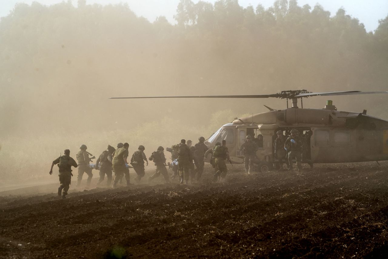 Israel's military evacuate injured people by helicopter after an anti-tank missile was fired into Israel from Lebanon, amid cross-border hostilities between Hezbollah and Israel, near Israel's border with Lebanon in northern Israel September 19, 2024. REUTERS/