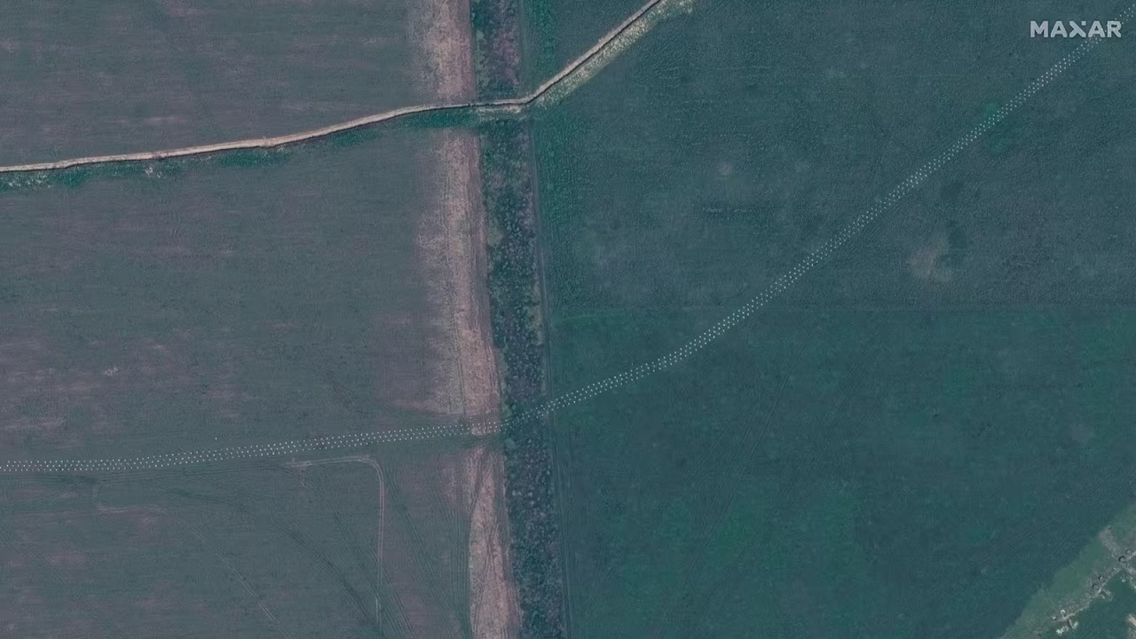 Satellite imagery from Maxar shows Russian trenches, dragon's teeth and fortifications 6km/10miles northeast of Tokmak in Ukraine's Zaporizhzhia Oblast. 