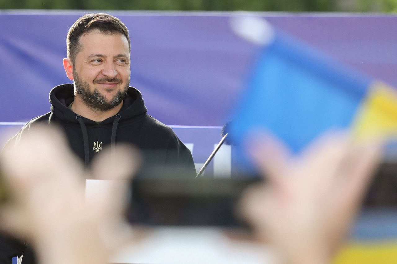 President Volodymyr Zelensky addresses the crowd at Lukiskiu Square in Vilnius on July 11.