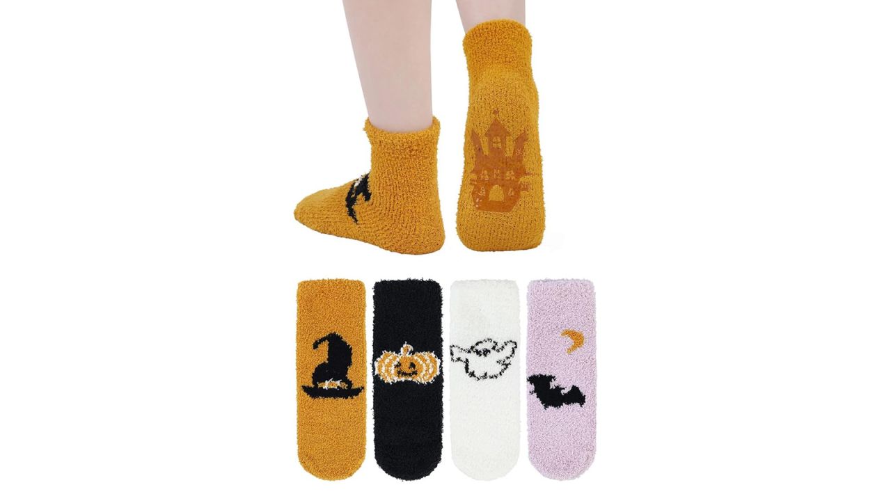 Century Star Halloween Pattern Slipper Socks, 4-Pack.jpg