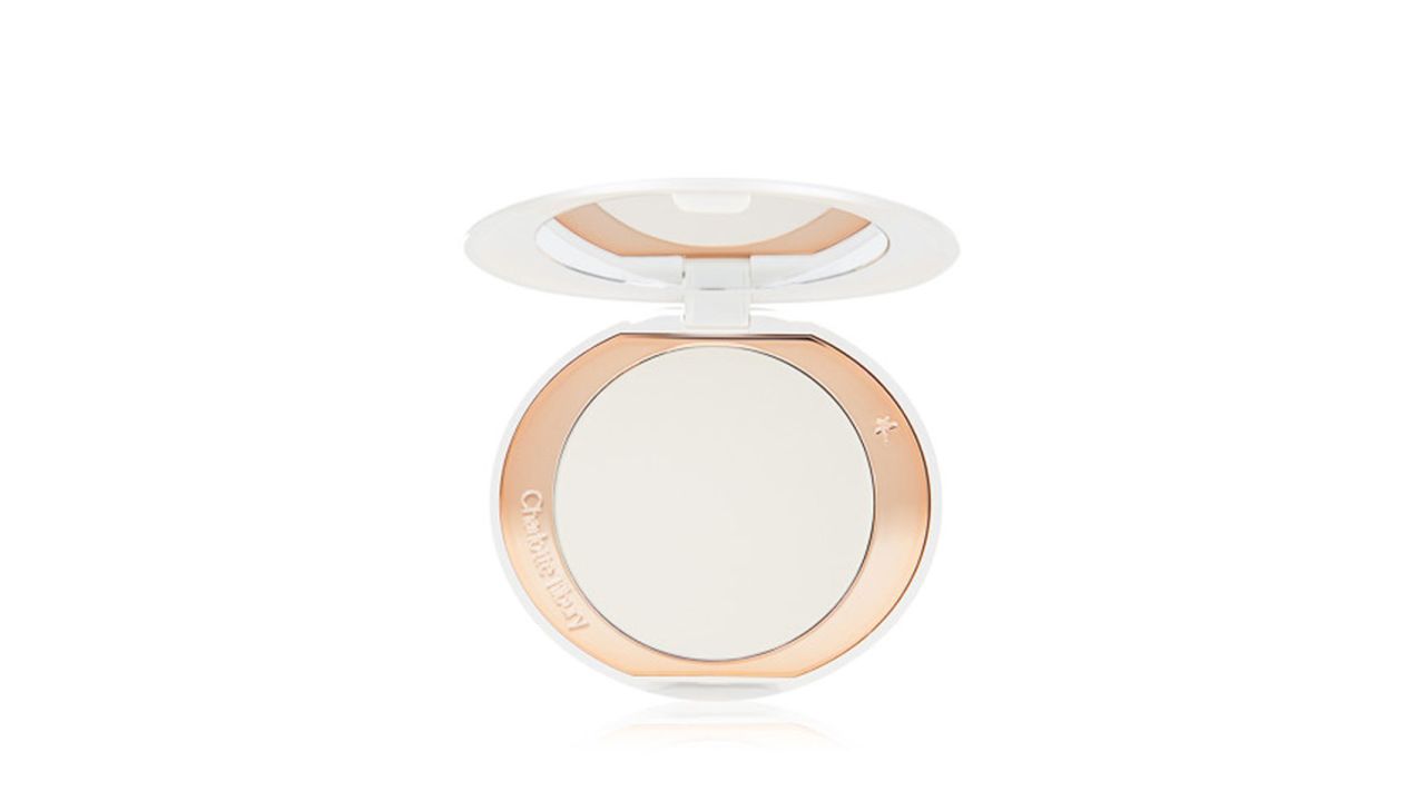 charlotte-tilbury-airbrush-brightening-flawless-finish-powder.jpg