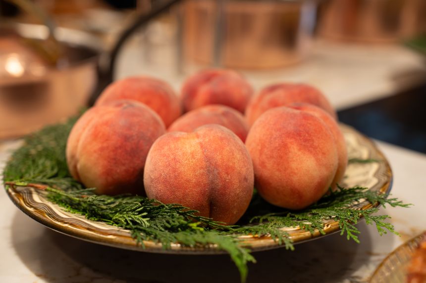 Peaches at Suga Lab in Tokyo. Chef Yosukesuga explains that the restaurant's sauce supplies the peaches in an ultra-seasonal way, using each varieties for a week only for maximum ripeness.