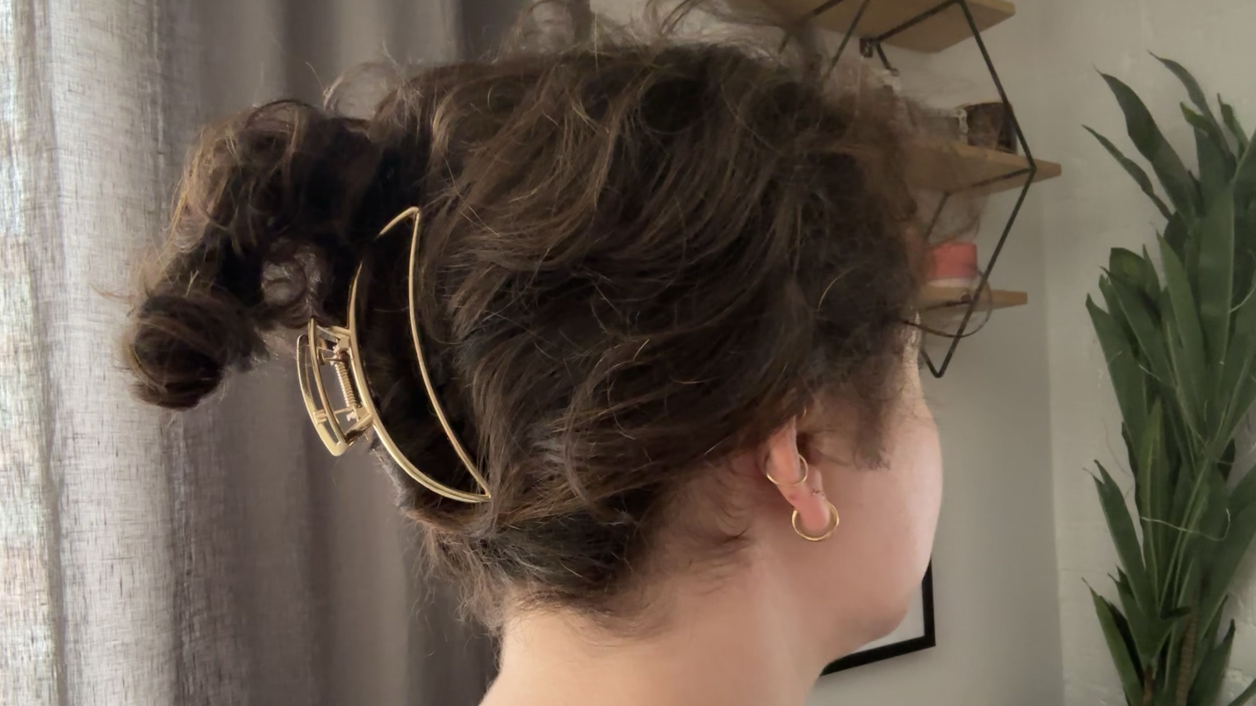 19 Best Claw Clips, the 2023 Hair Accessory