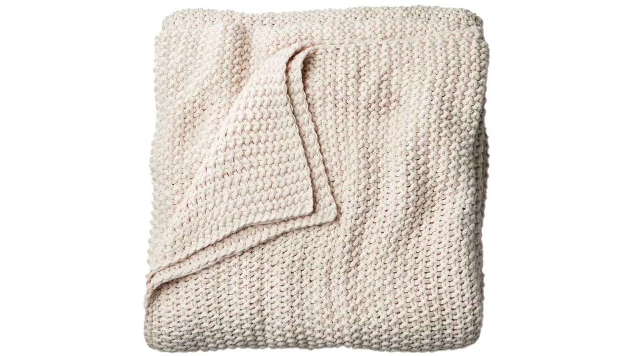 Chunky Knit Bed Blanket - Casaluna.jpg