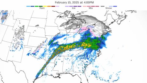 Un modelo de pronóstico muestra donde la tormenta en curso traerá lluvia, nieve, hielo y tormentas eléctricas a finales de esta tarde.