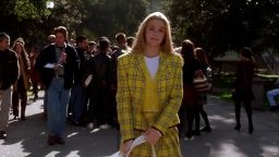 Clueless.1995.1080p.BluRay.H264.AAC-RARBG.mp4.00_03_58_18.Still001.jpg