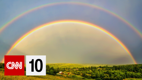 CNN 10 rainbows BUG.png