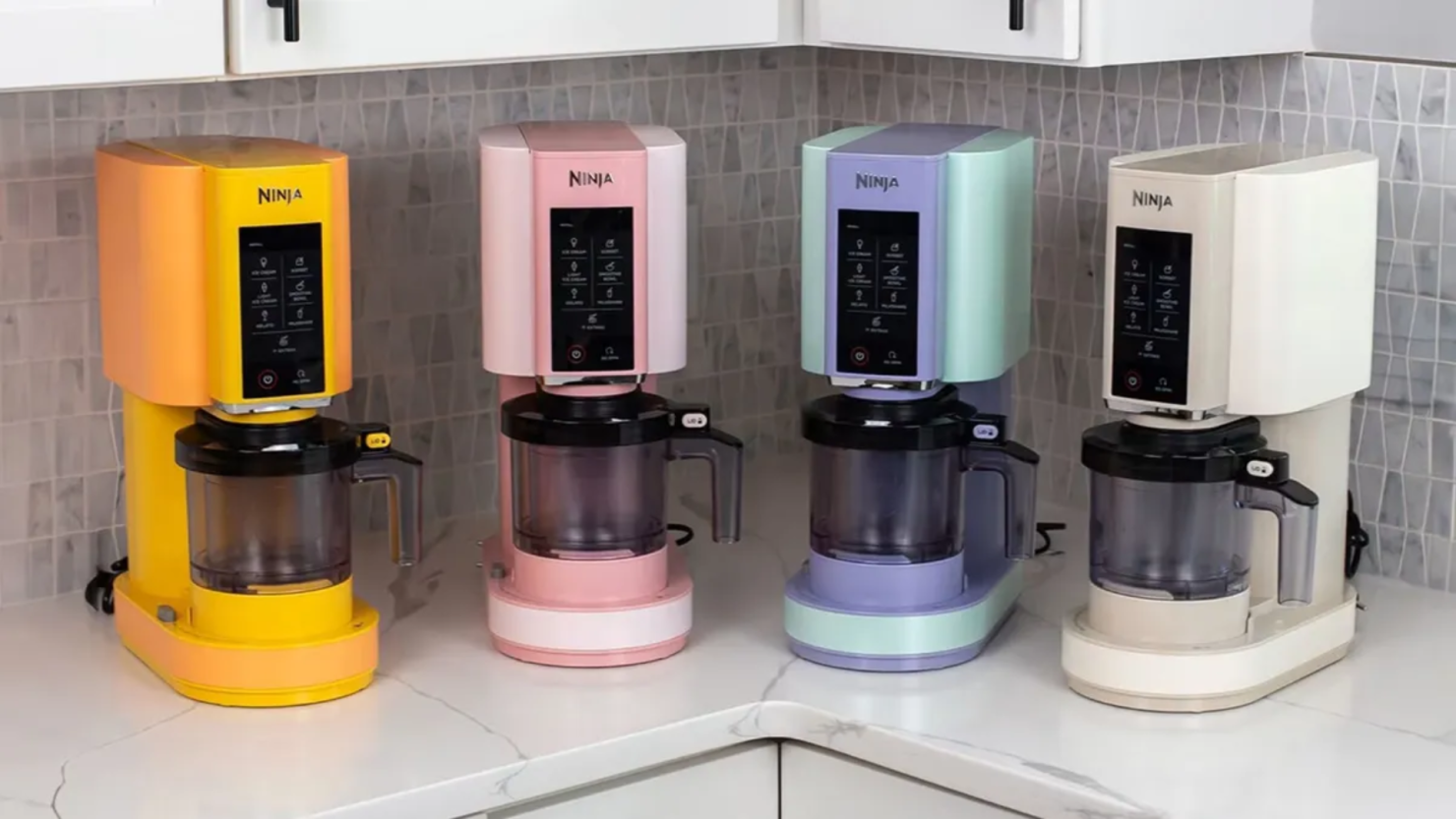 限定値下げ NINJA creami Ninja CREAMi Ice Cream Maker, 5 Programs, 2 Pints with Lids