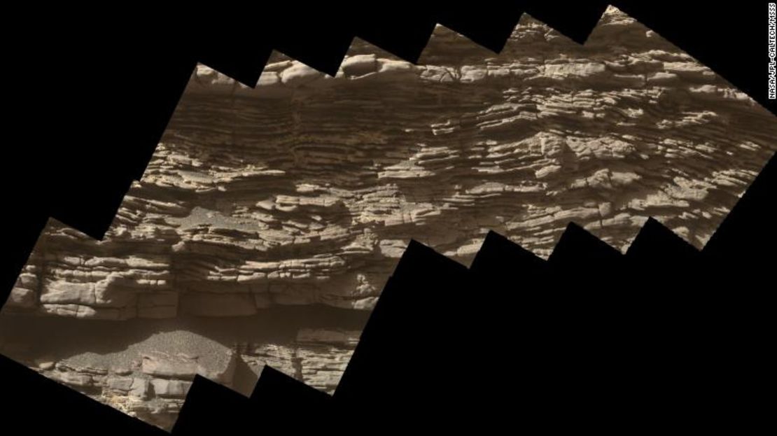 CNNE 05e8ac3b - 190806114445-03-curiosity-rover-teal-ridge---strathdon-close-up-exlarge-169