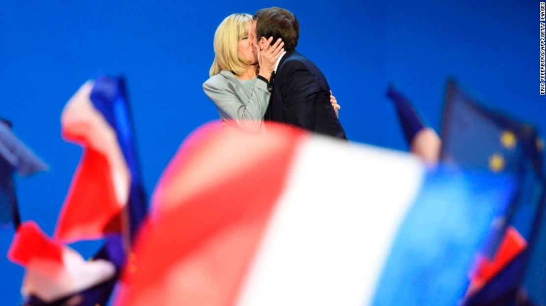 CNNE 09510f6c - 170424130017-04-emmanuel-macron-brigitte-trogneux-exlarge-169