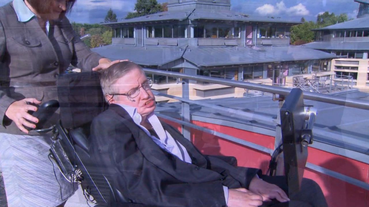 CNNE 1002776 - el archivo de hawking se queda en el reino unido