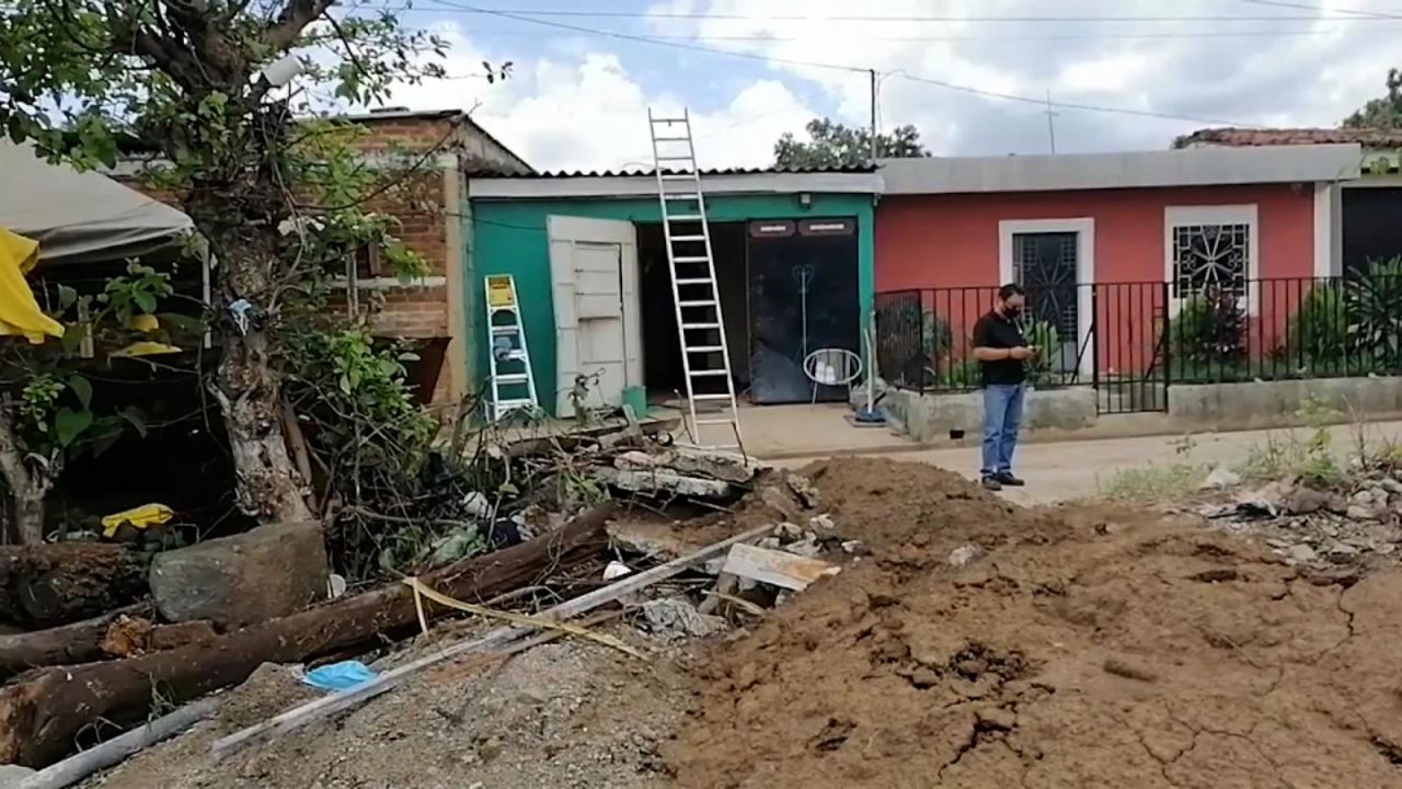 CNNE 1003080 - hallan 18 cuerpos en casa de expolicia en el salvador