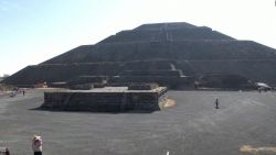 CNNE 1004136 - teotihuacan- proyecto es amenaza para zona arqueologica