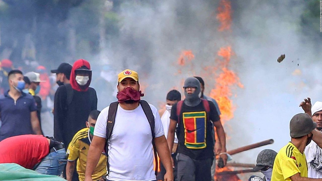 CNNE 1004250 - colombia- ¿que piensan los empresarios de los bloqueos?