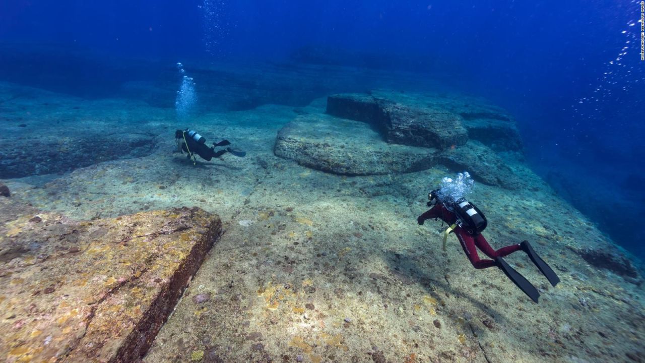 CNNE 1004727 - yonaguni, una misteriosa "ciudad" sumergida en japon