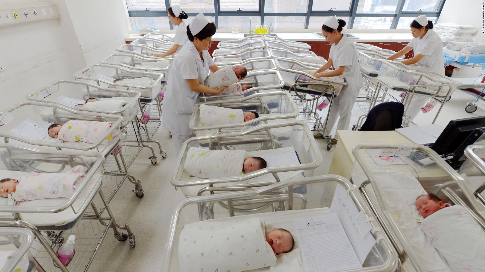 China ahora permitirá hasta 3 hijos por pareja: preocupa el futuro  económico del país