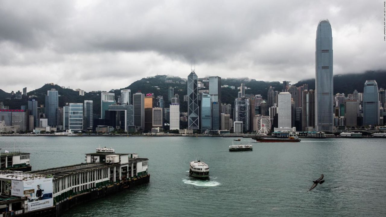 CNNE 1005394 - banqueros ahora pueden evadir cuarentena en hong kong