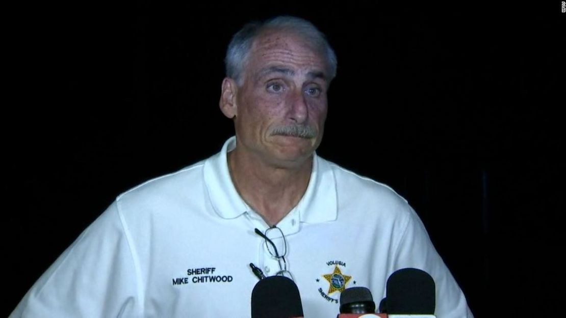 El Sheriff Mike Chitwood del condado de Volusia, Florida, declara sobre el tiroteo que involucra a dos menores.