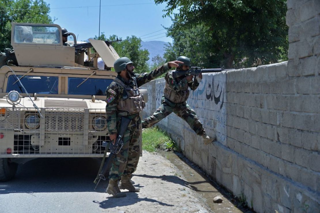de las fuerzas de seguridad afganas operando en la provincia de Laghman el 24 de mayo de 2021