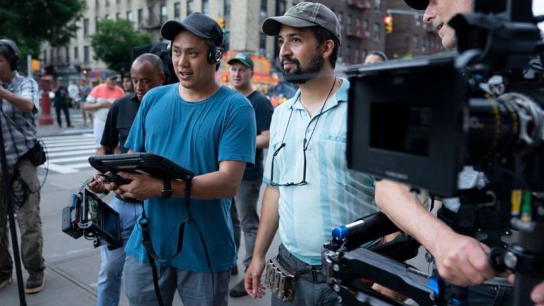 Durante la presentación a la prensa de los tráilers de la cinta, el director Jon M. Chu —quien se encargó de dirigir la cinta “Crazy Rich Asians"—, afirmó que pudo vivir la experiencia de Washington Heights gracias a Lin-Manuel Miranda.