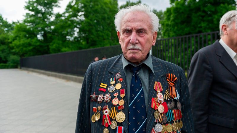Muere el último soldado sobreviviente de la liberación de auschwitz | cnn