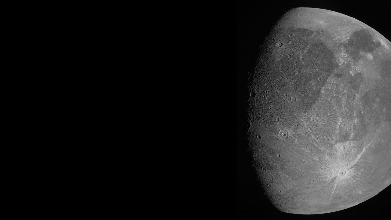 CNNE 1009700 - ve las nuevas fotos de ganimedes, la luna de jupiter