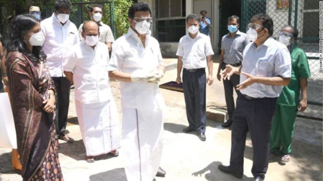 El ministro jefe de Tamil Nadu, M. K. Stalin, en el parque zoológico Arignar Anna de Chennai, India, el 6 de junio.