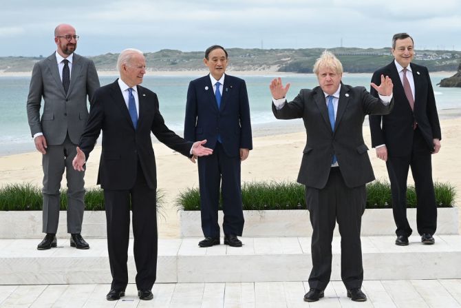 Los líderes del G7, en la "foto de familia". La cumbre representa a las principales economías del mundo.