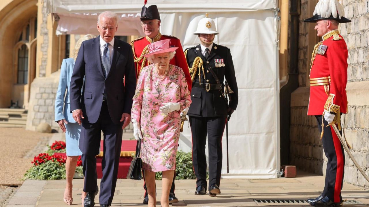 CNNE 1013849 - la reina isabel ii recibe al presidente biden