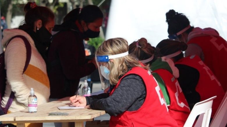 Donaciones en medio de la pandemia. Foto: Cruz Roja Argentina