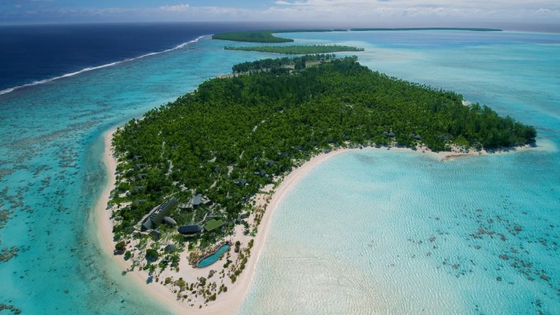 The Brando, Polinesia Francesa — Para una escapada única en la vida, este lujoso resort en una isla privada es difícil de superar.