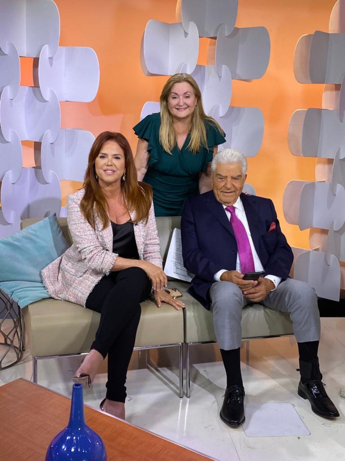 María Celeste Arrarás, Mario Kreutzberger "Don Francisco" y Cynthia Hudson durante el UpFront de CNN en Español