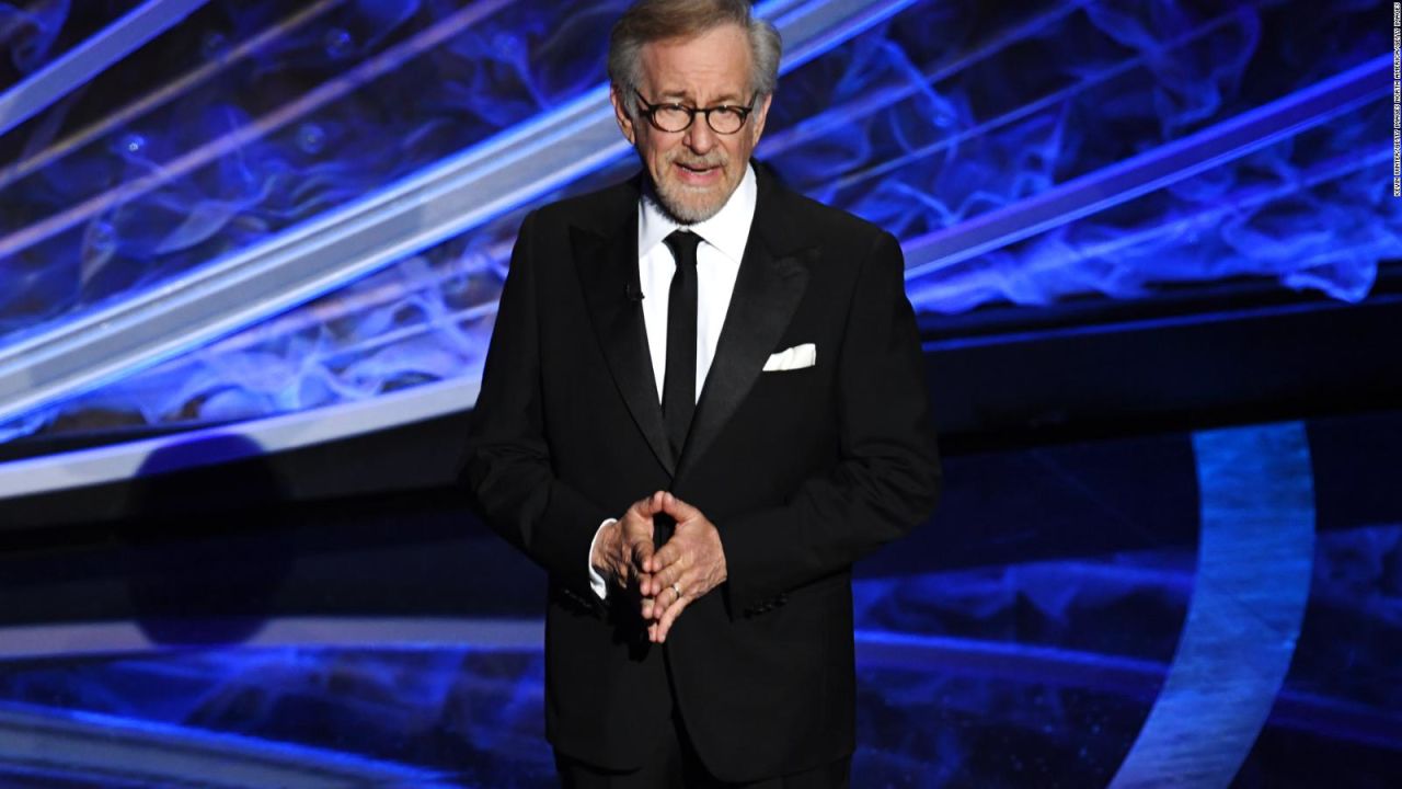 CNNE 1018643 - estudio de steven spielberg firma acuerdo con netflix