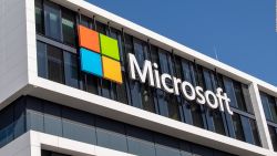 CNNE 1019814 - microsoft alcanza un valor de mercado de us$ 2 billones