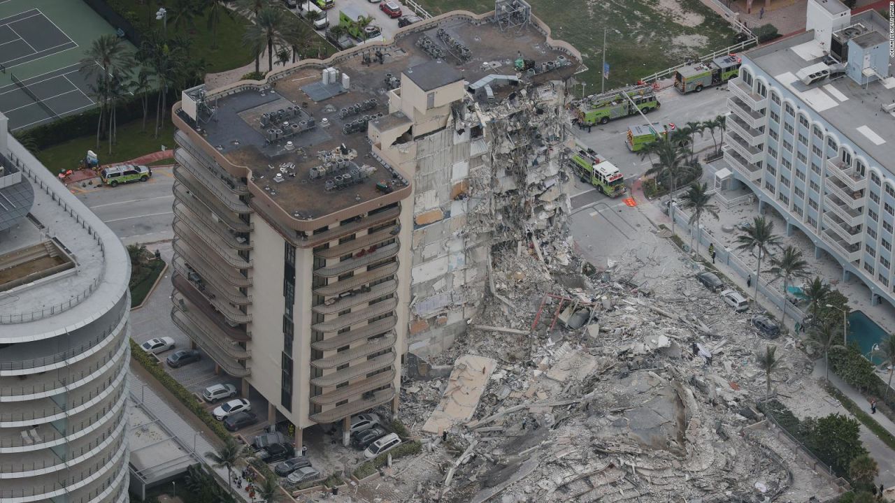 CNNE 1022012 - sobreviviente del derrumbe- "no queria salir del edificio"