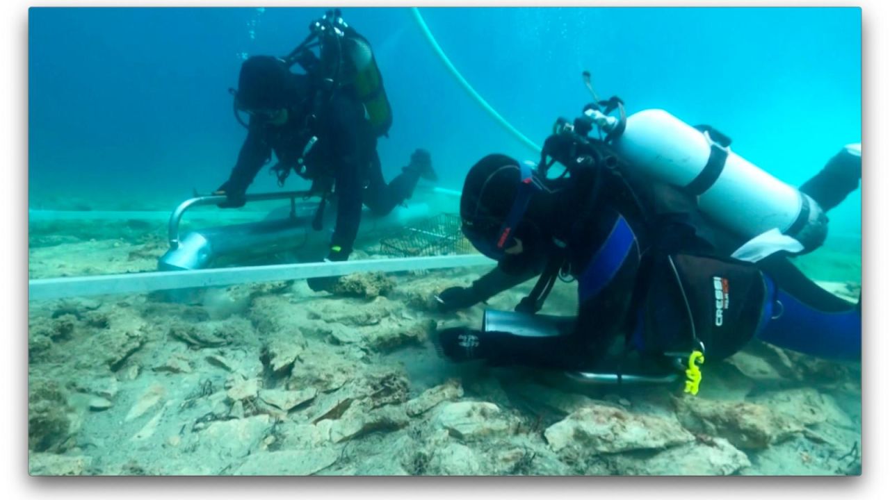 CNNE 1022887 - descubren un asentamiento antiguo sepultado en el mar