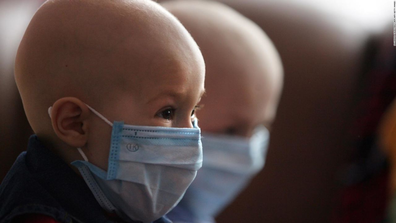 CNNE 1023960 - "quimioterapias", piden varios padres de ninos con cancer
