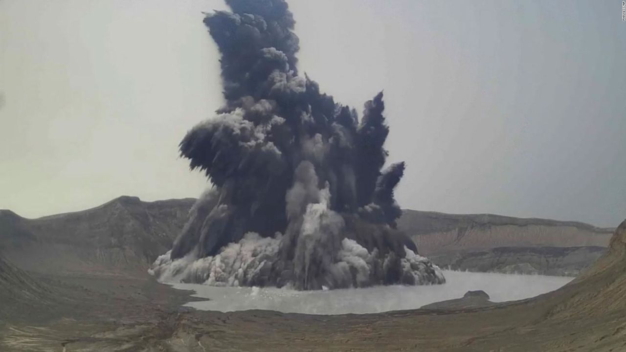 CNNE 1025110 - la impresionante erupcion del volcan taal en filipinas