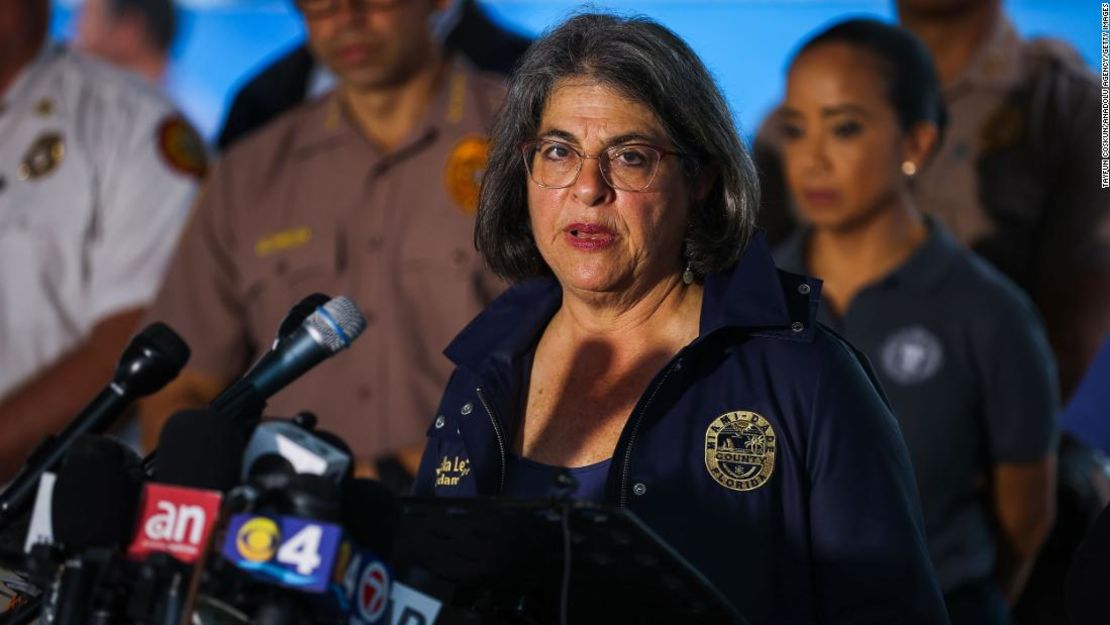 La alcaldesa de Miami-Dade, Daniella Levine Cava, durante una conferencia de prensa el 29 de junio de 2021.