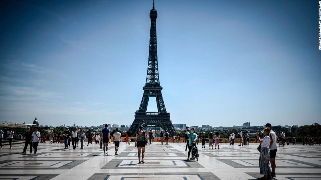 París suele estar más tranquilo en agosto, cuando muchos lugareños desalojan la ciudad.