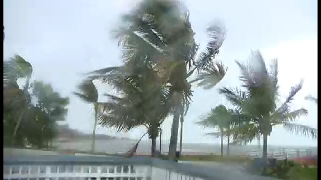 Vientos de casi 100 kilómetros por hora en Key West, Florida.