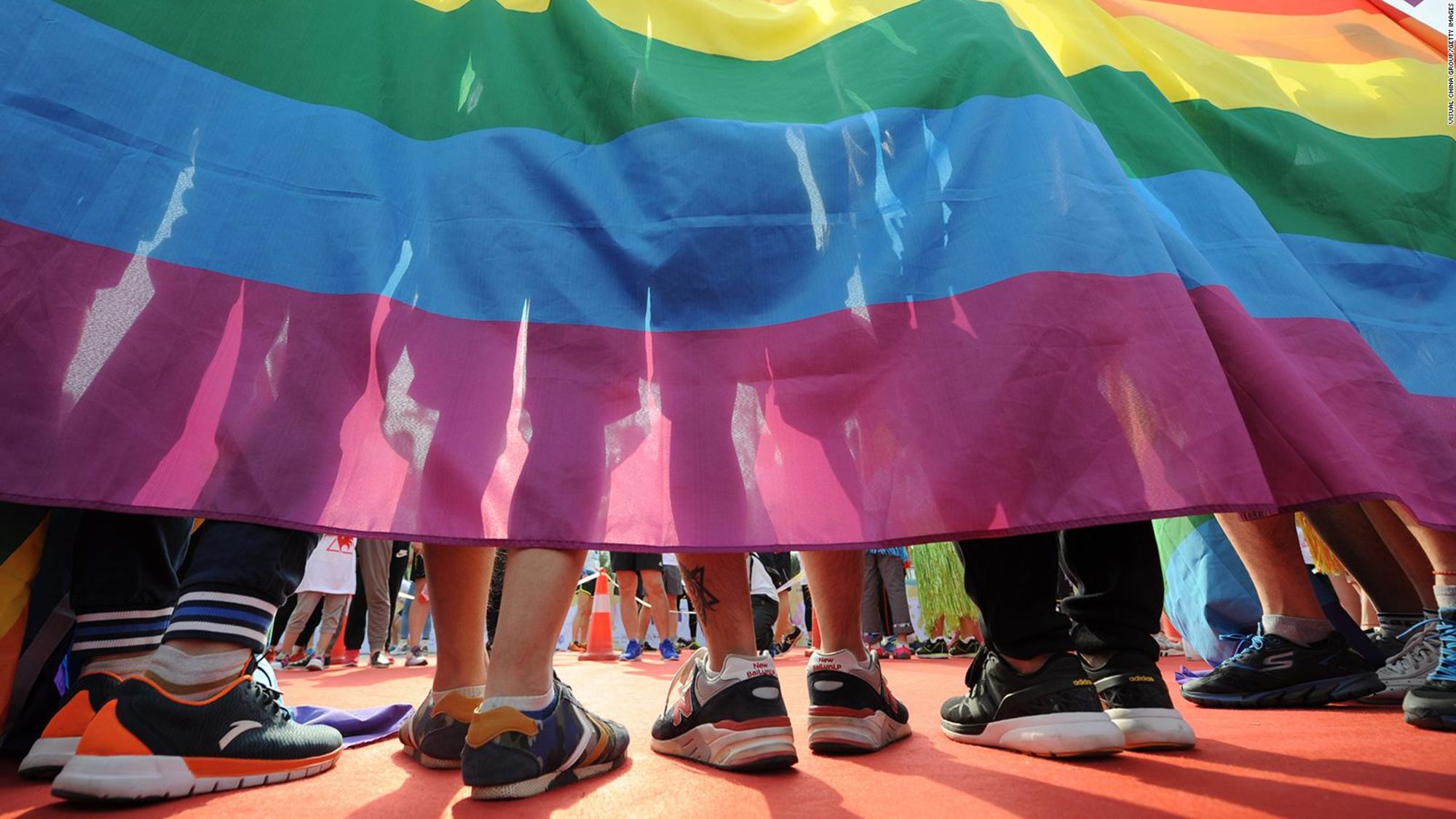 La realidad de muchos jóvenes de la comunidad LGBTQ en México: poca aceptación familiar e ideas de suicidio – News Channel 3-12