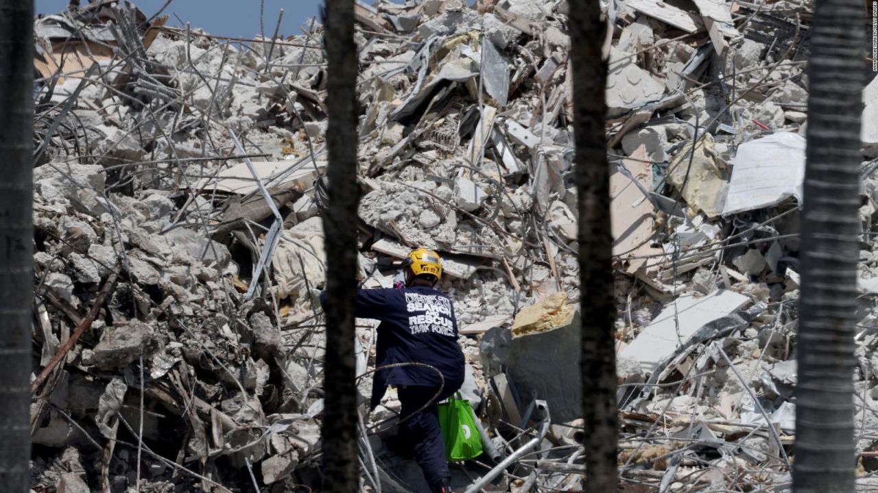 CNNE 1029932 - derrumbe del edificio en miami deja ya 90 muertos