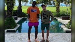 CNNE 1030465 - la iconica reunion entre lebron james y bad bunny en puerto rico