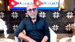 CNNE 1031212 - emilio estefan cuba protestas