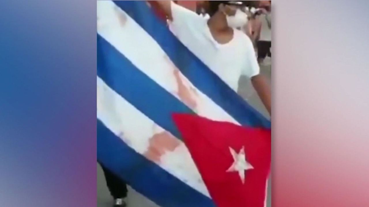 CNNE 1033406 - videos revelan semana de agitacion en cuba