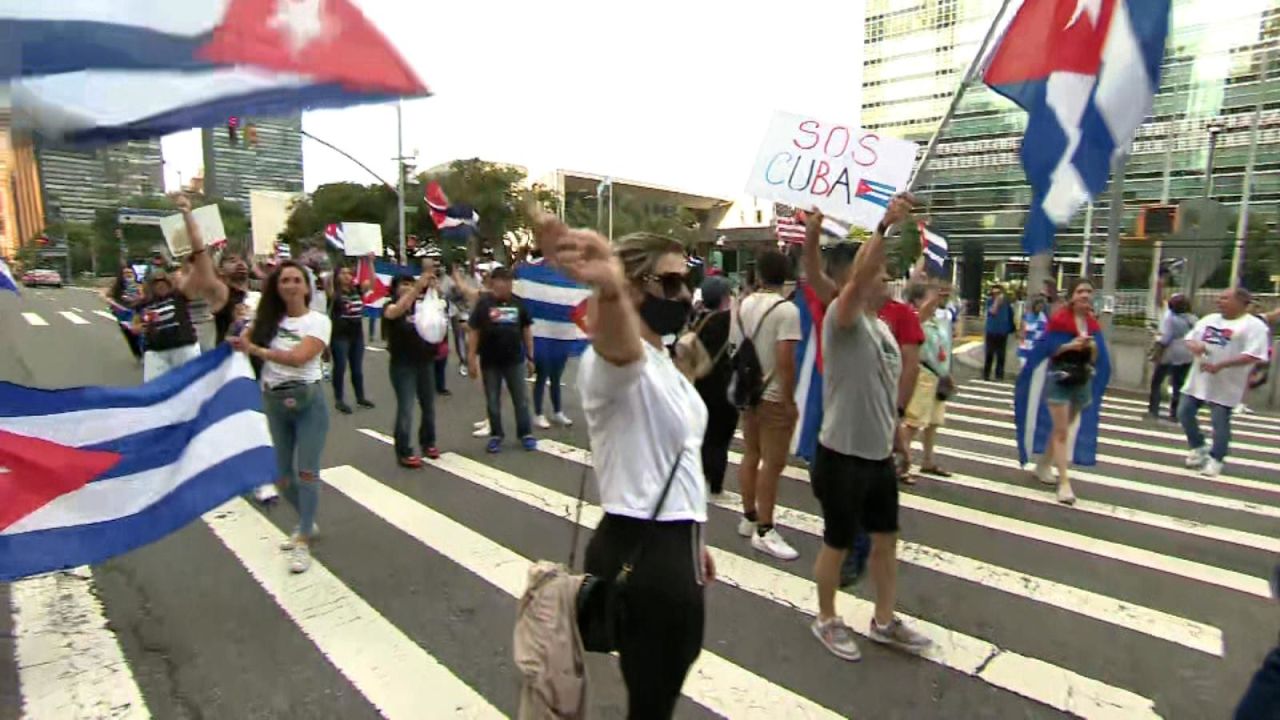 CNNE 1033480 - protestan ante onu en nueva york contra dictadura en cuba