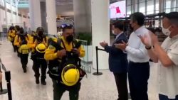 CNNE 1035220 - mexicanos lucharan para extinguir incendios en canada