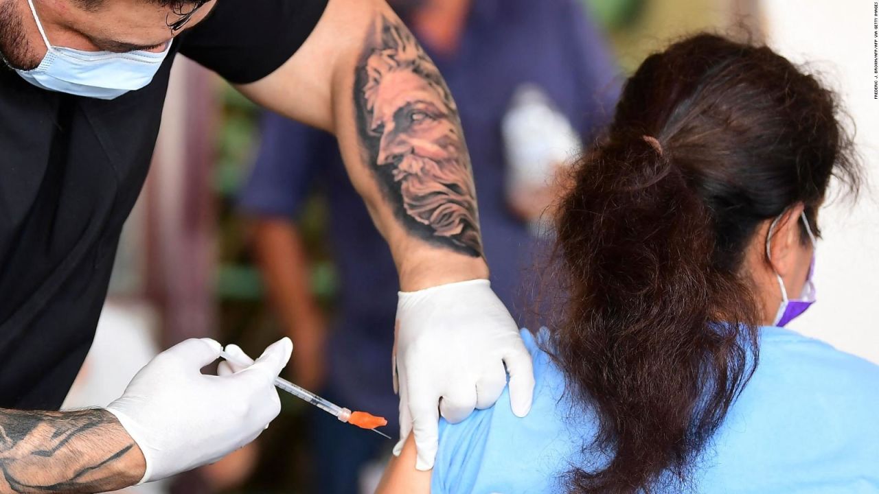 CNNE 1036823 - los vacunados no estan libres de coronavirus y variantes