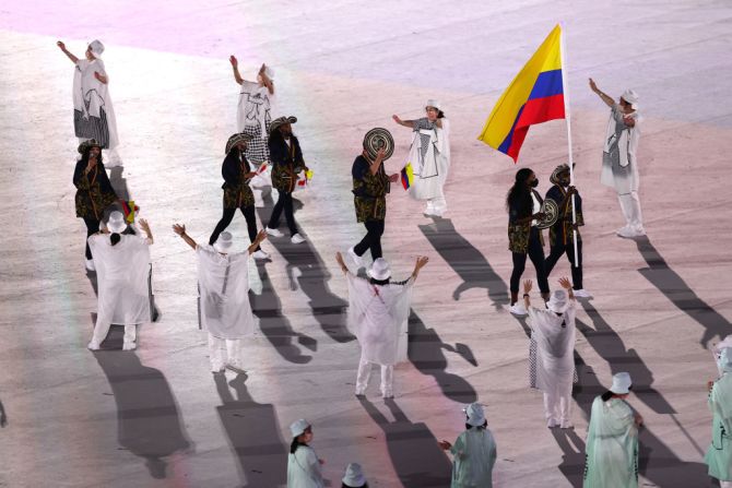 La delegación de Colombia en el Estadio Olímpico.